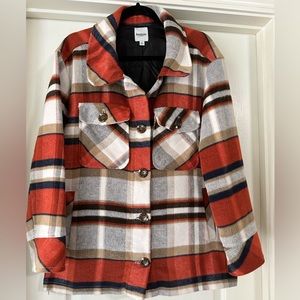 Perfect Fall Plaid Schacket!